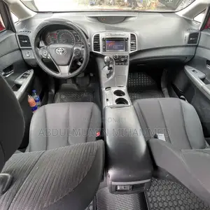 Toyota Venza LE 2013 Red