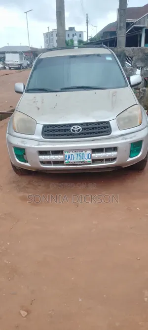Toyota RAV4 2005 Red