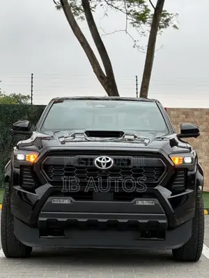 Toyota Tacoma SR5 Double Cab 5' Bed AT 2024 Black