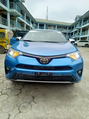 Toyota RAV4 2018 Blue