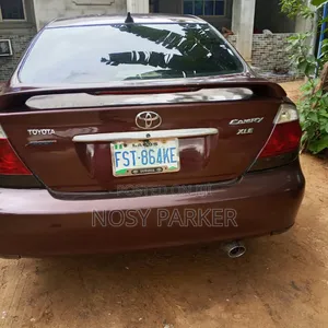 Toyota Camry 2005 Red