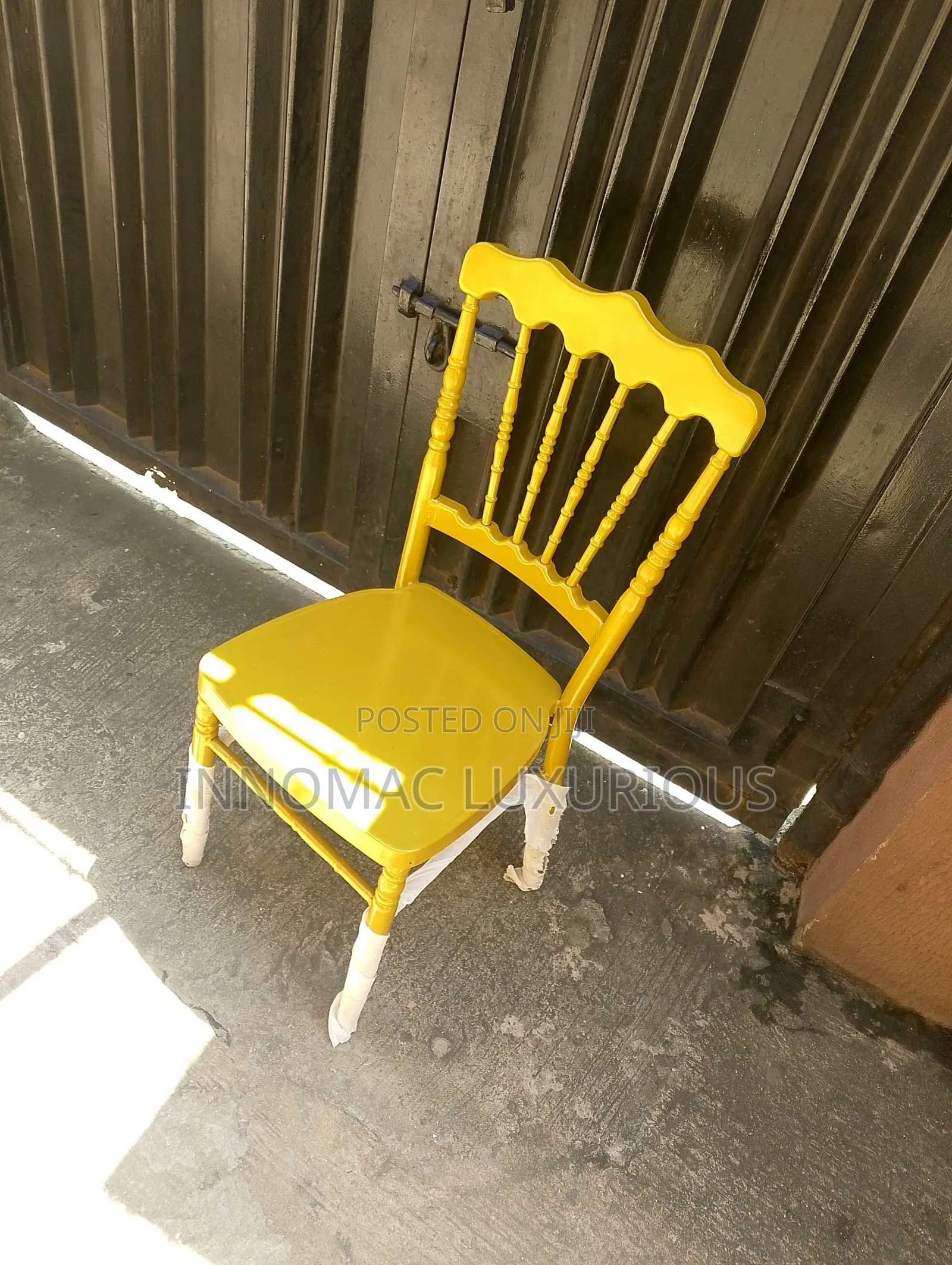 Crown Chair