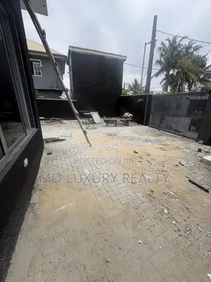 5bdrm Duplex in Ikate for rent