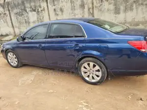 Toyota Avalon XLS 2006 Blue