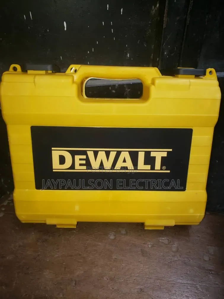 DeWalt Cordless Impact Wrench Kit