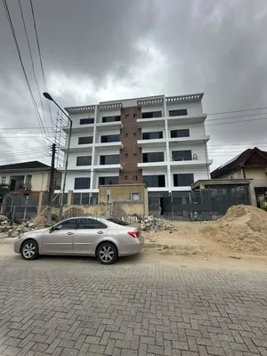 2bdrm Apartment in Lekki Phase 1 for sale