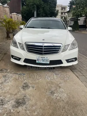 Mercedes-Benz E350 Base 4Matic Sedan AWD (3.5L 6cyl 7A) 2011 White