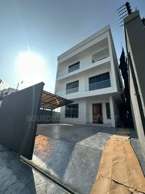 5bdrm House in Banana Island Ikoyi for sale