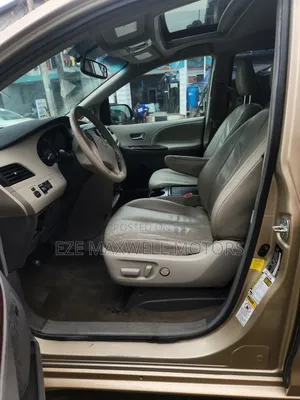 Toyota Sienna XLE 8 Passenger 2012 Gold