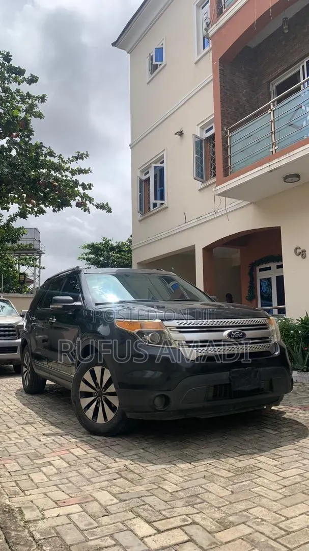Ford Explorer 2012 Black