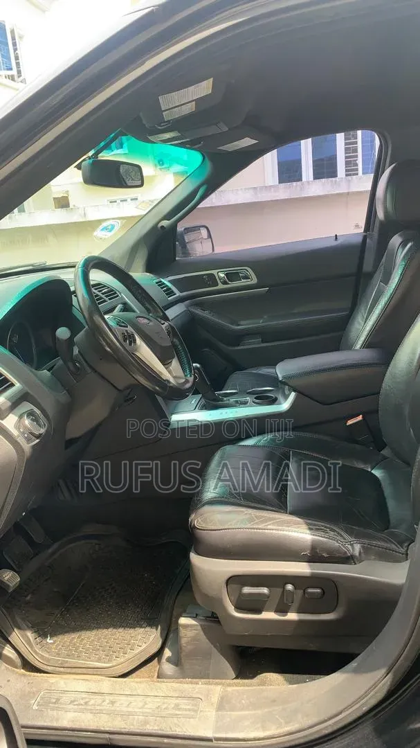 Ford Explorer 2012 Black