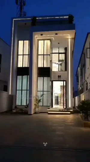 Furnished 5bdrm Duplex in Ikota Gra Lekki for sale