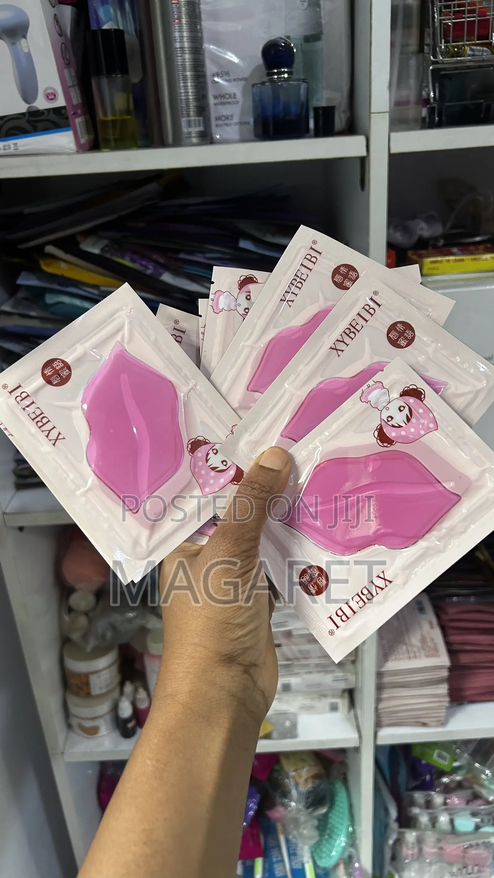 12 Pieces of Lip Mask