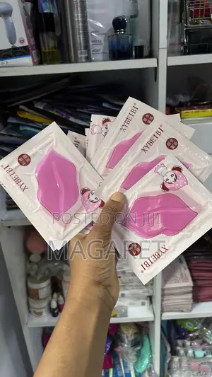 12 Pieces of Lip Mask