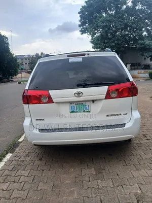 Toyota Sienna 2008 White