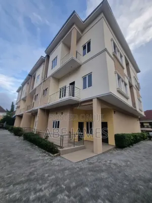 5bdrm Townhouse / Terrace in Maitama for rent