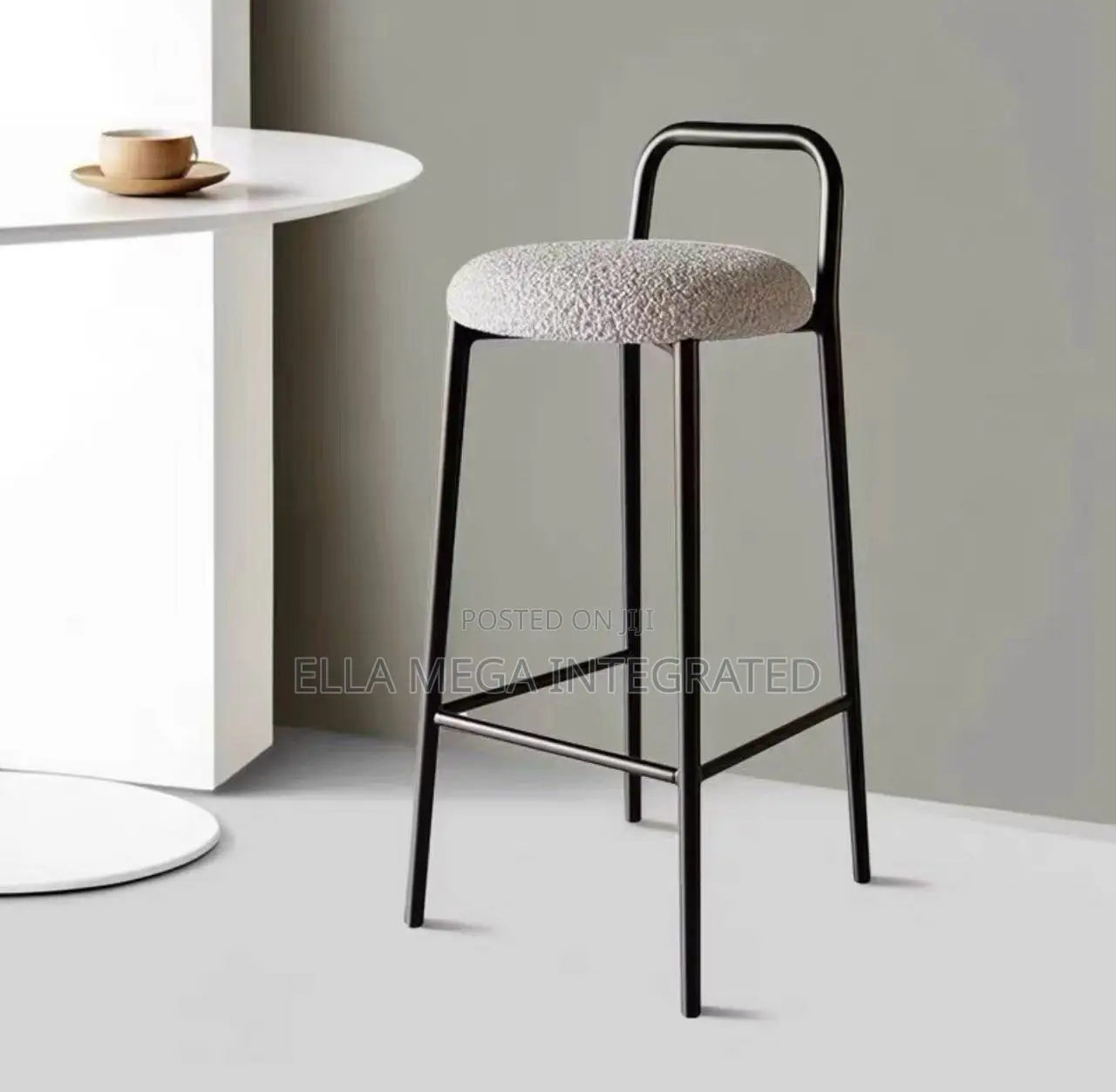 Elegant Barstool / Kitchenette