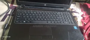 Laptop HP 15 8GB Intel Core i5 HDD+SSD 512GB