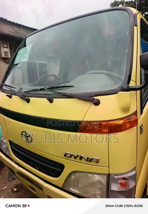 Toyota Dyna 150 Pickup
Double Cabin Normal Hand
4 Tire/ Petrol Engine