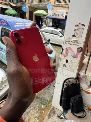 Apple iPhone 11 128 GB Red