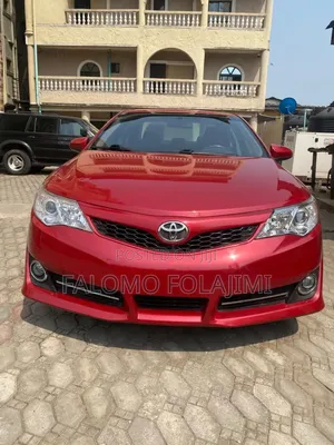 Toyota Camry SE 4dr Sedan (2.5L 4cyl 6A) 2012 Red
