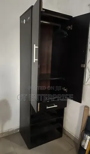 Smart Wardrobe With Shoe Rack