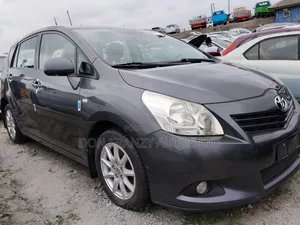 Toyota Corolla Verso 2009 Gray