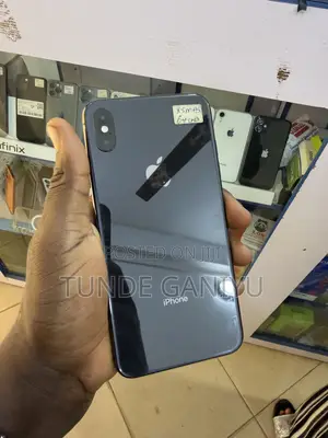 Apple iPhone XS Max 64 GB Black