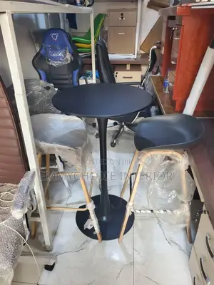 Super Round Bar Table