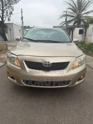 Toyota Corolla 2010 Gold