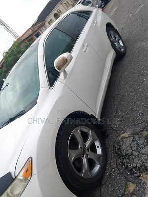 Toyota Venza 2011 White