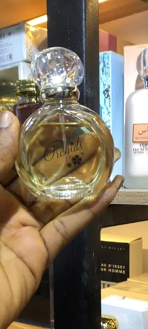 Elea Perfumes