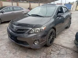 Toyota Corolla 2012 Gray