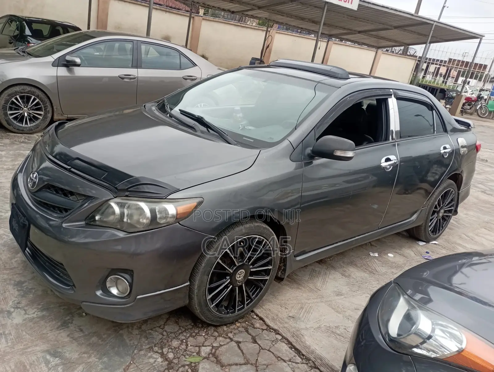 Toyota Corolla 2012 Gray