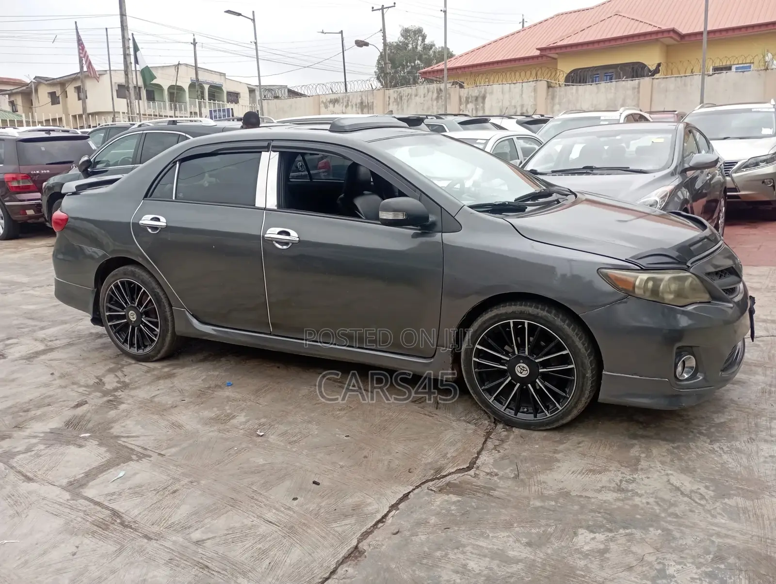 Toyota Corolla 2012 Gray