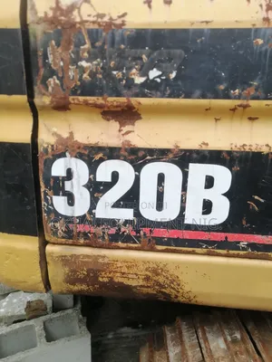 Tokunbo CAT Excavator 320B