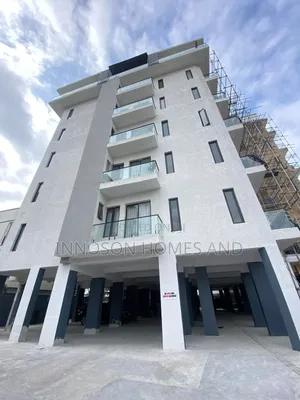 3bdrm Apartment in Lekki Phase 1 for sale
