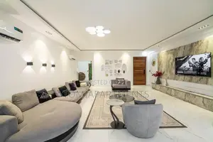 Luxurious 3 Bedroom Apartment With Pool and City View in Lekki Phase 1