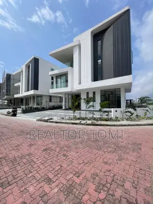 5bdrm Duplex in Osapa London for sale