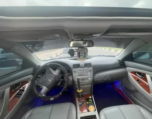 Toyota Camry 2010 Silver