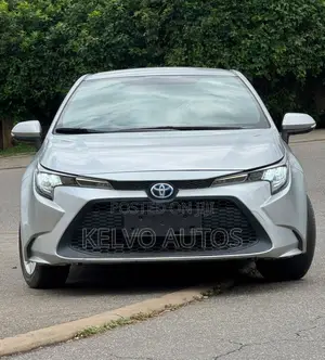 Toyota Camry 2020 Silver