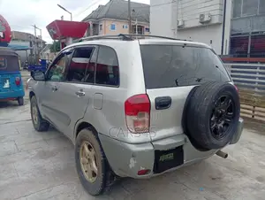Toyota RAV4 2002 Silver