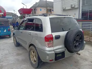 Toyota RAV4 2002 Silver