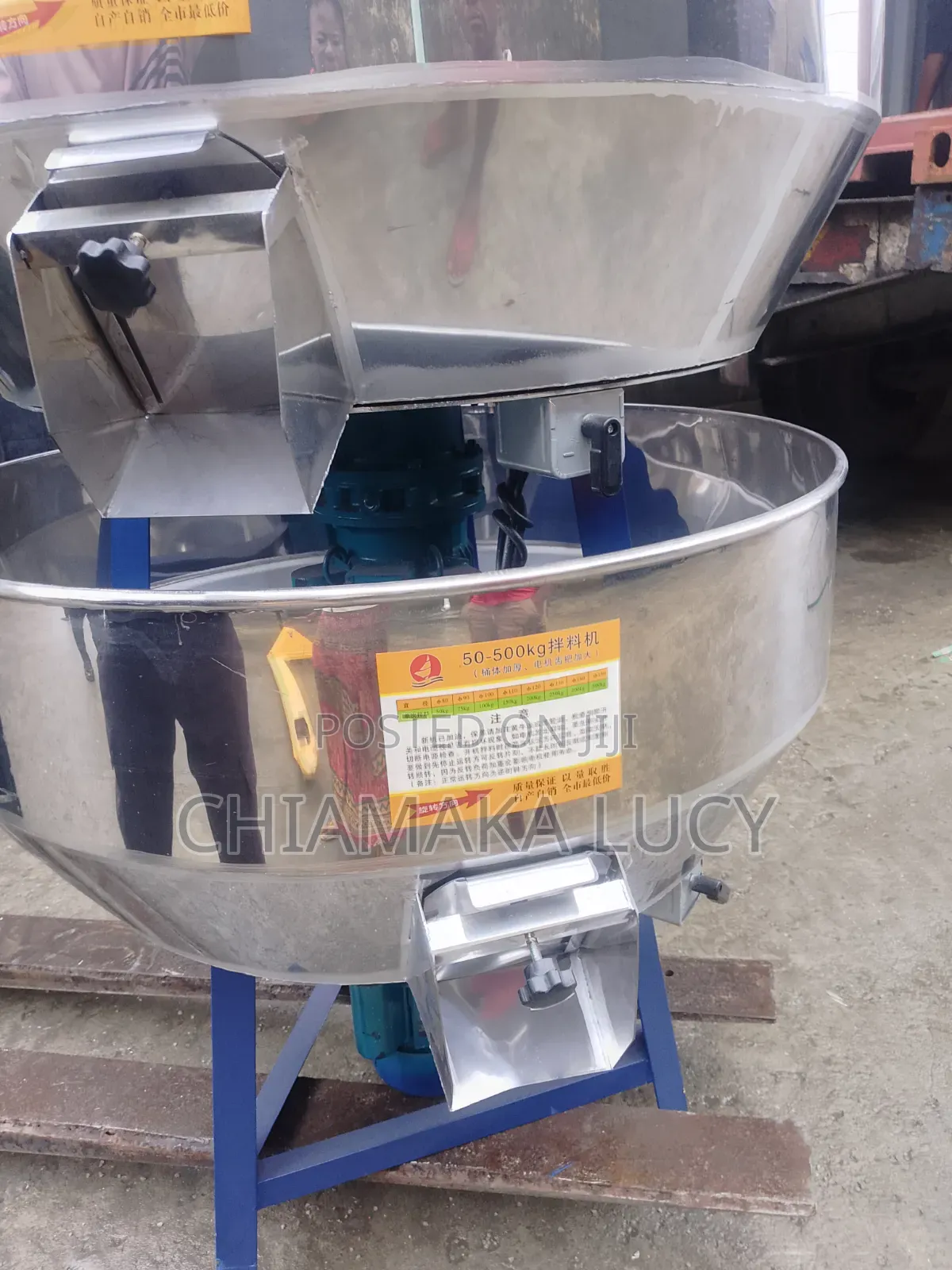Stainless Raw Material Mixing Machine