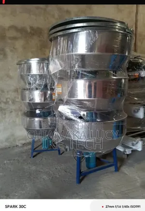 Stainless Raw Material Mixing Machine