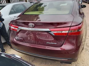 Toyota Avalon 2016 Red