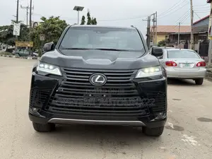 Lexus LX 600 2022 Black