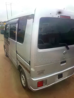 Suzuki APV Minibus 2006 Yellow