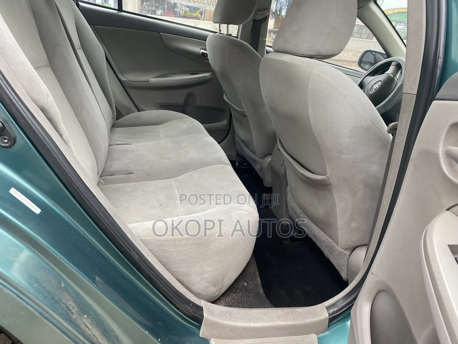 Toyota Corolla 2010 Gray