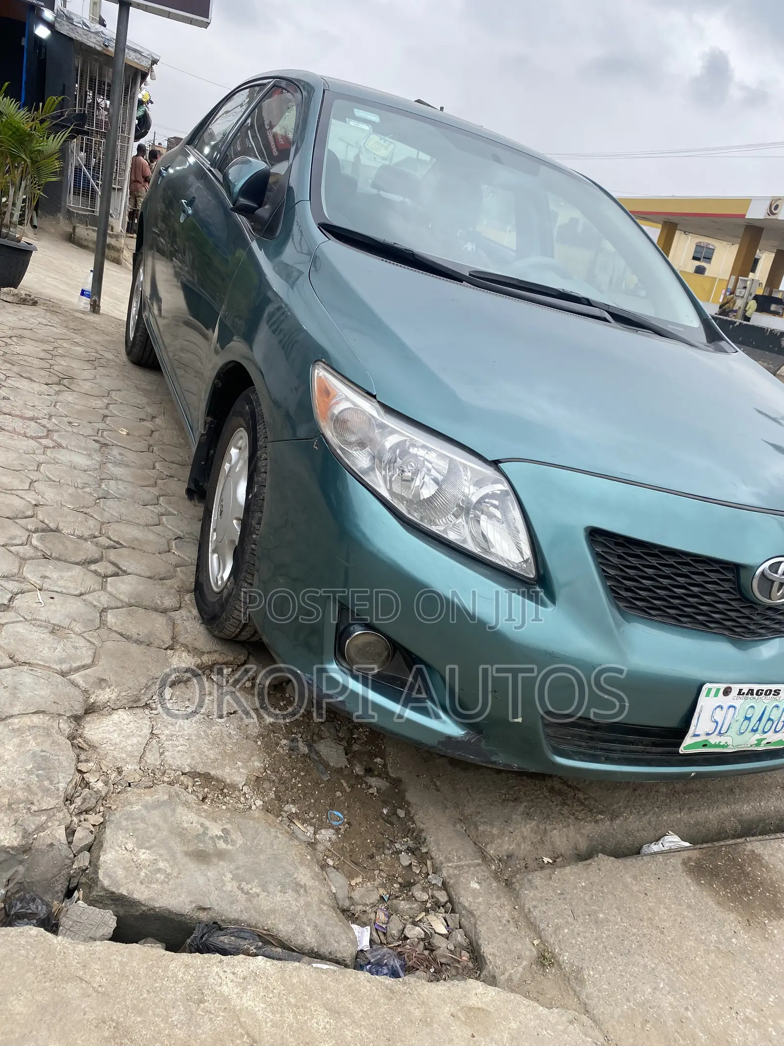 Toyota Corolla 2010 Gray